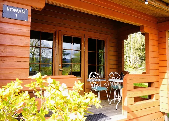 Cosy Rowan Woodland Lodge No1