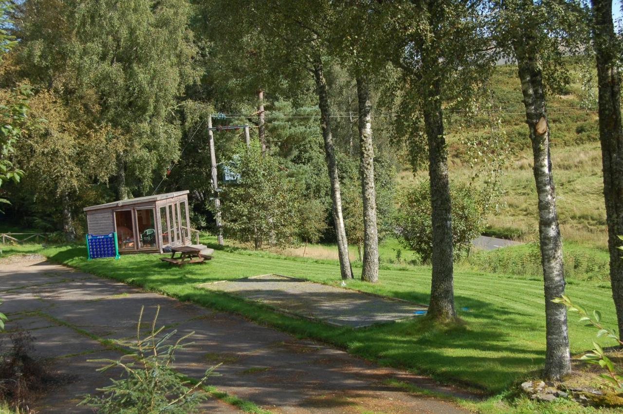Cosy Rowan Woodland No1 Killin